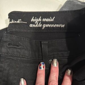 7 For All Mankind Black Ankle Cropped Jeans